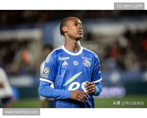 橄榄球明星签约豪门球队,球迷热议未来表现 橄榄球明星签约豪门球队,球迷热议未来表现