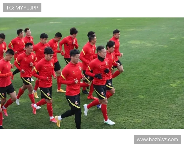 中国足球队备战亚洲杯,主帅公布新阵容,力求突破历史瓶颈再创佳绩